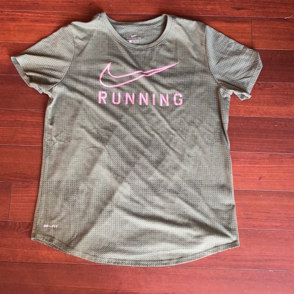 Nike Tee